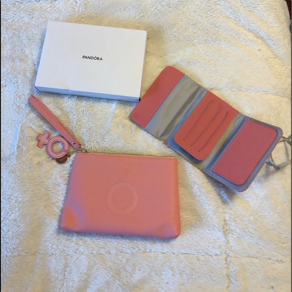 Pandora Me satchel - Millie Bobby Brown lone